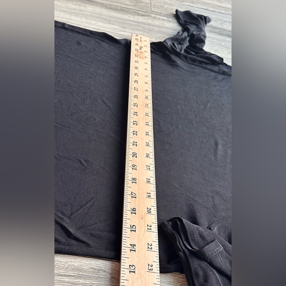 Chico’s Travelers Slinky Tunic Blouse Plus Size 3 or Women’s 16 Shells - Picture 8 of 8